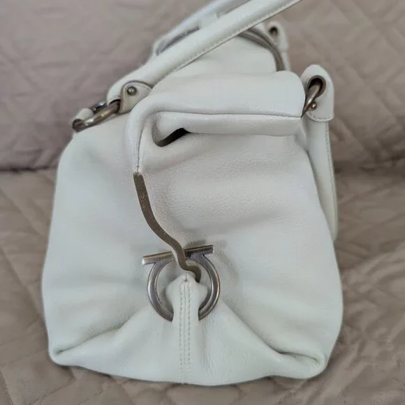 EUC Rare Vintage authentic Salvatore Ferragamo Handbag Shoulder Gancini White